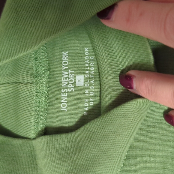 2/$10 Jones New York Sport turtleneck - Picture 2 of 3